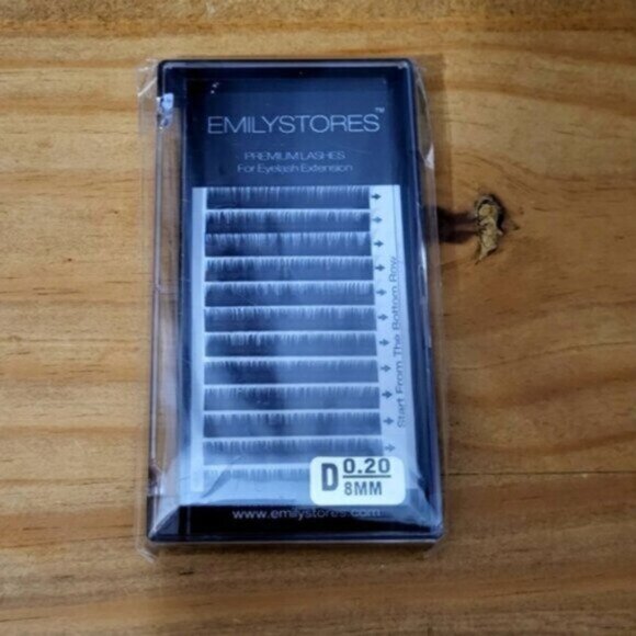 Emilystores Premium  Silk Eylash Extensions Black  NWT - Picture 1 of 5